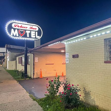 ديترويت Deluxe Inn Motel المظهر الخارجي الصورة
